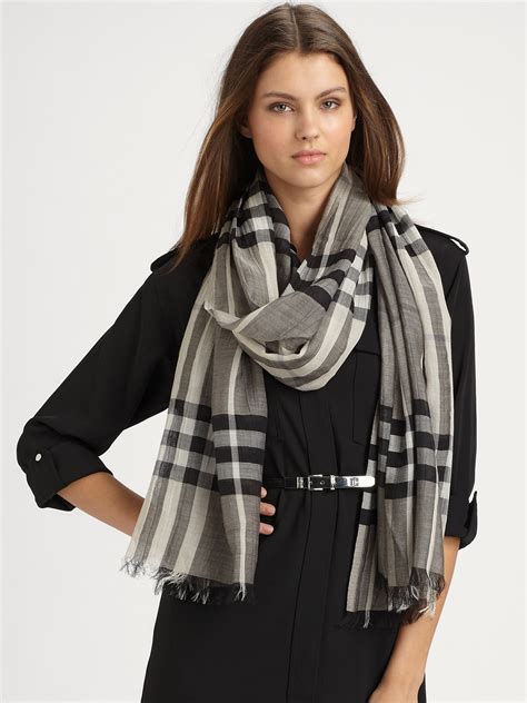 burberry dark grey scarf